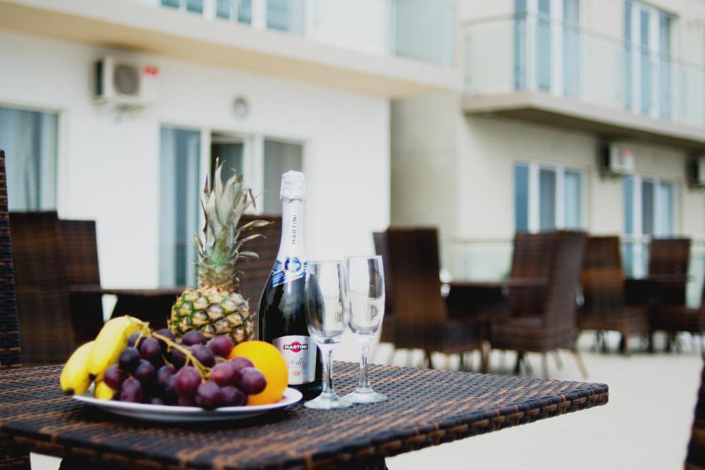 Vip Hotel Koblevo Bagian luar foto